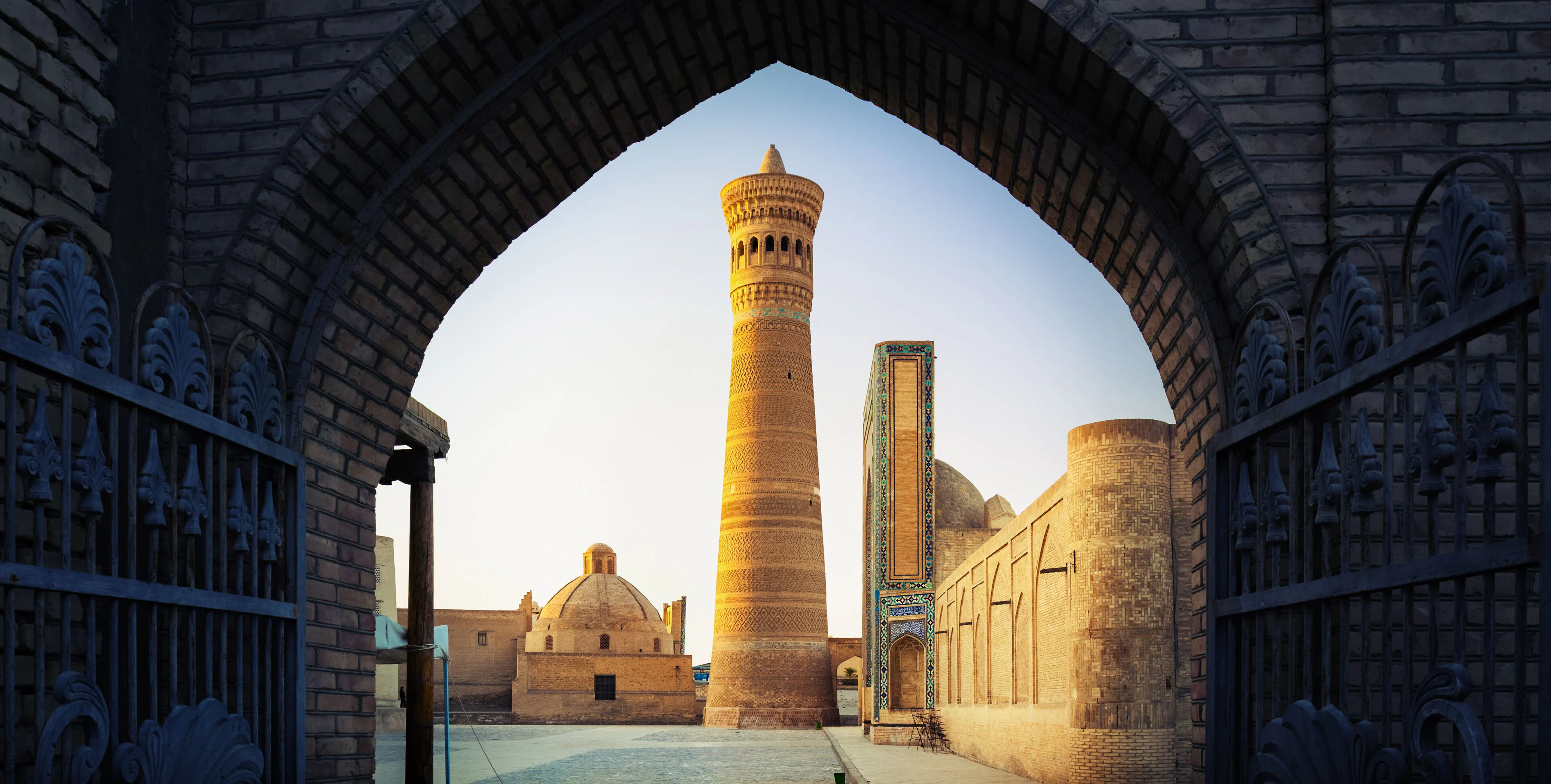 The Story Of Uzbekistan (7 Hari) - Bonus Kereta Cepat Afrosiyob - Gambar 1